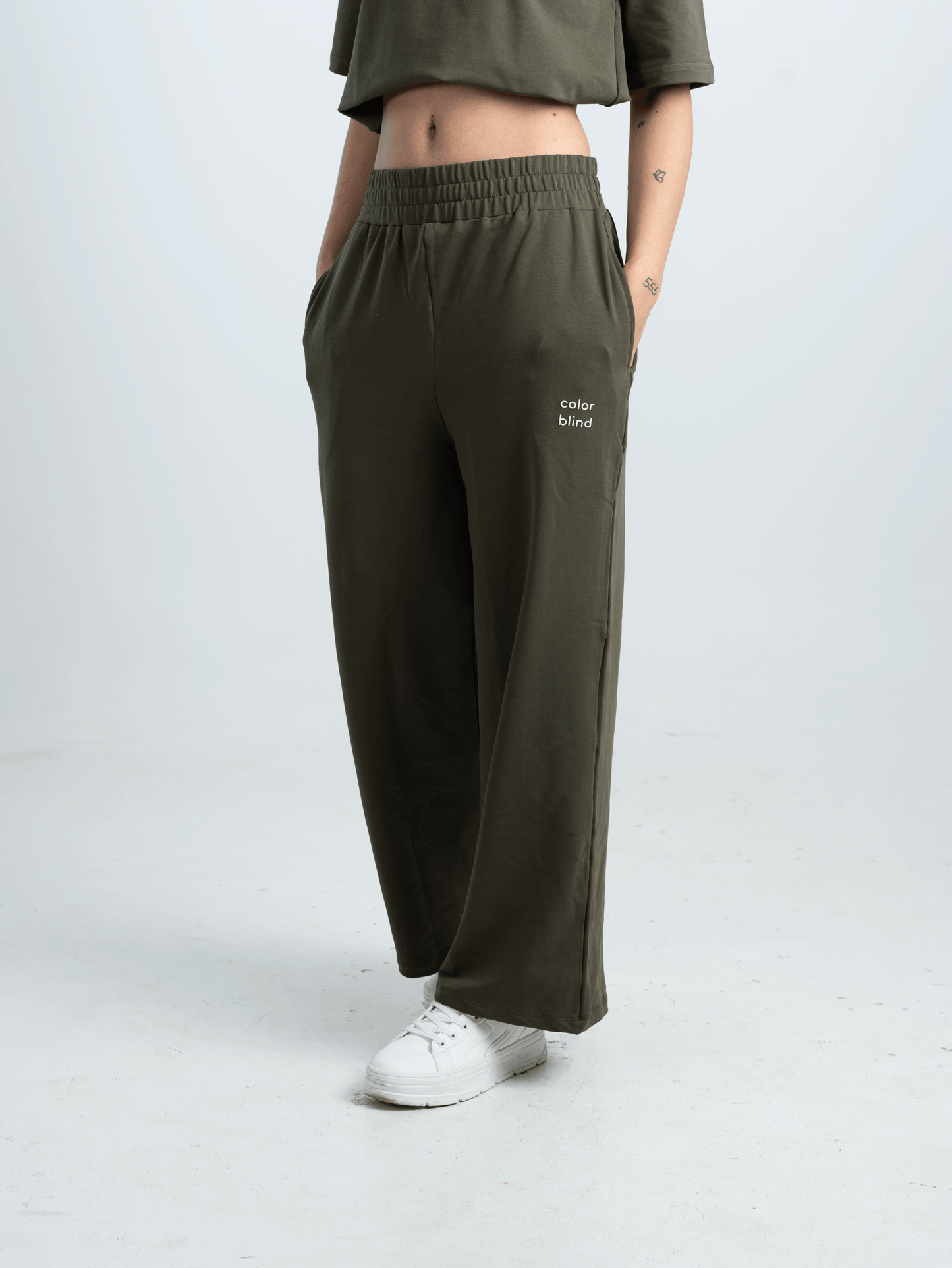 MIDNIGHT GREEN WOMEN'S RELAXED FIT PANTS